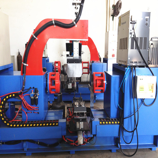Automated Circumferential LPG Cylinder Wedling Machine