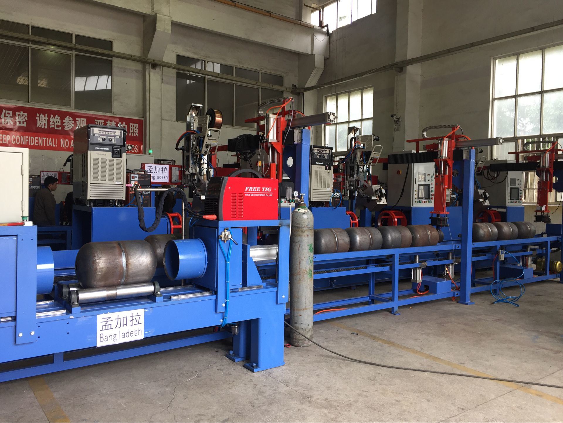 Fully Automatic Circumferential Welding Machine for LPG Gas Cylinders