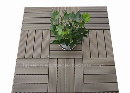 Decking antid&eacute;rapant de WPC DIY de PE en bois carr&eacute; imperm&eacute;able &agrave; l'eau de tuile