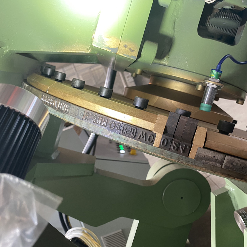 High Pressure Gas Cylinder Seamless Steel CNG Cylinder Embossing Machine