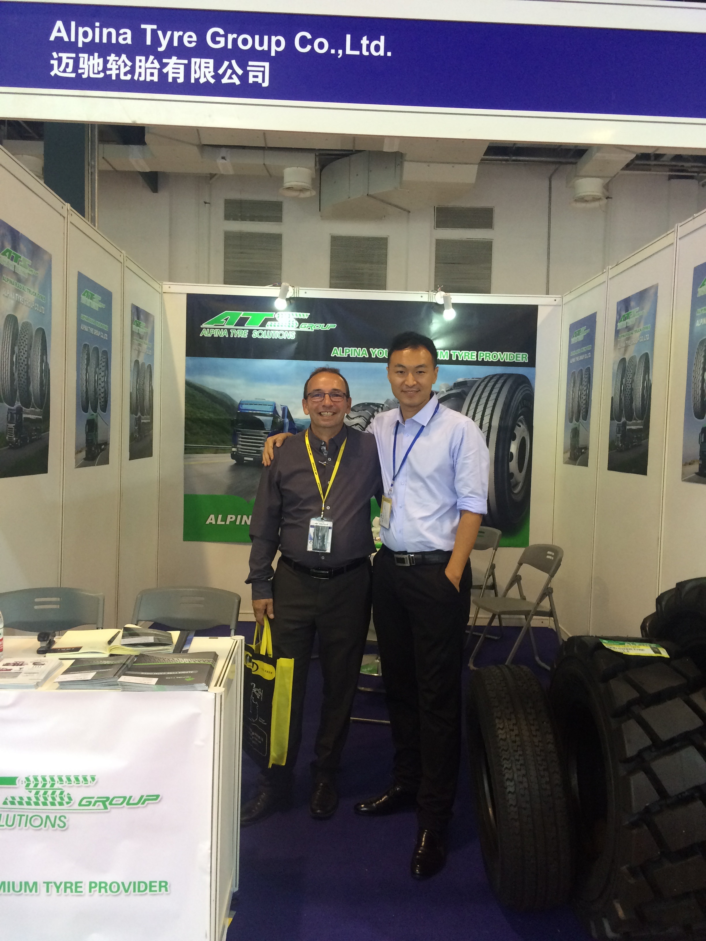 Neumáticos de Alpina en Tyrexpo 2014 Shangai