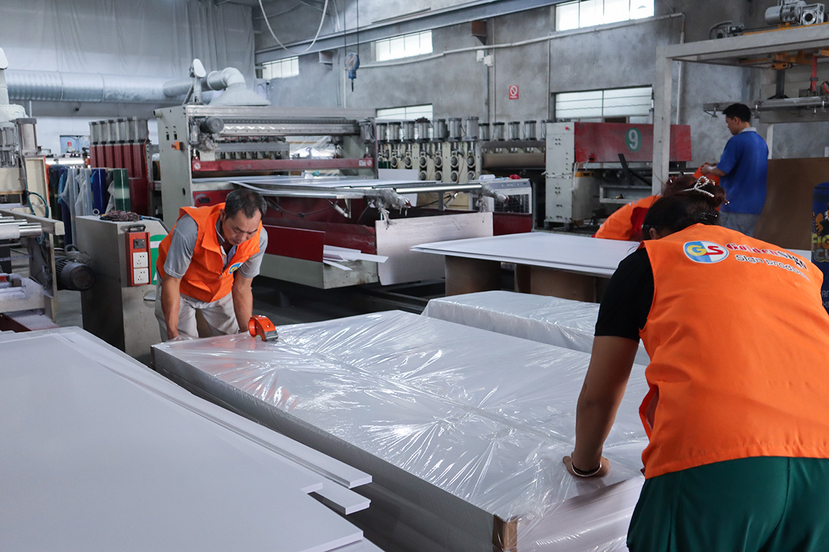 厚硬質 PVC 板材