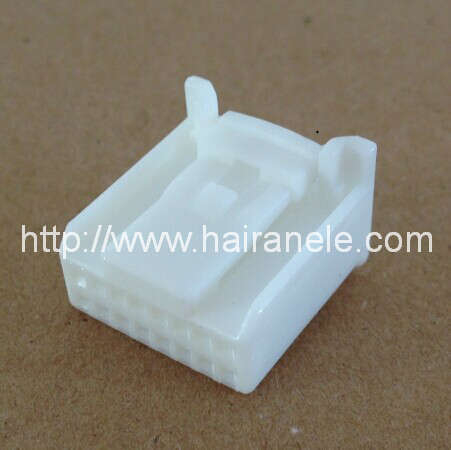 Toyota connector 1318386-1