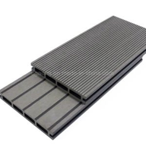 &Eacute;tage creux compos&eacute; en plastique en bois courant de Decking de la vente WPC