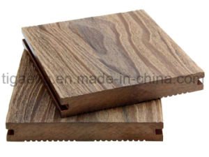 2017 &eacute;tage ext&eacute;rieur antid&eacute;rapage de Decking du mod&egrave;le neuf WPC pour l'Europe