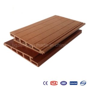La madera ULTRAVIOLETA anti tiene gusto del revestimiento de la pared del PE/del panel durable del pl&aacute;stico de WPC