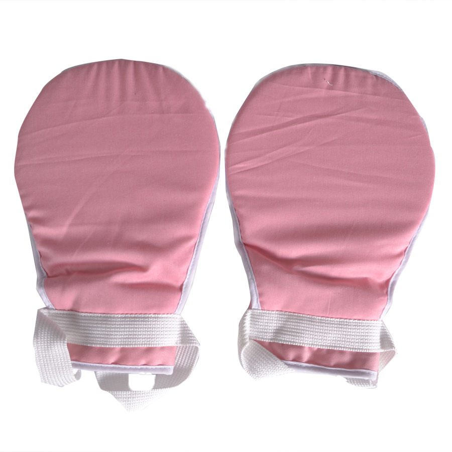 The cotton material opens the mouth the medical ICU against cupping restraint glove