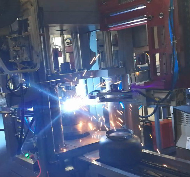 Fully Automatic LPG Cylinder Body MIG Welding Machine