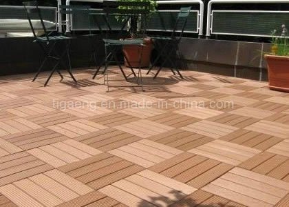 Decking antideslizante de WPC DIY del PE de madera cuadrado impermeable del azulejo