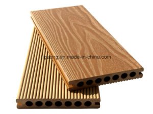 Suelo de madera hueco impermeable s&oacute;lido del Decking de la textura que acanala WPC