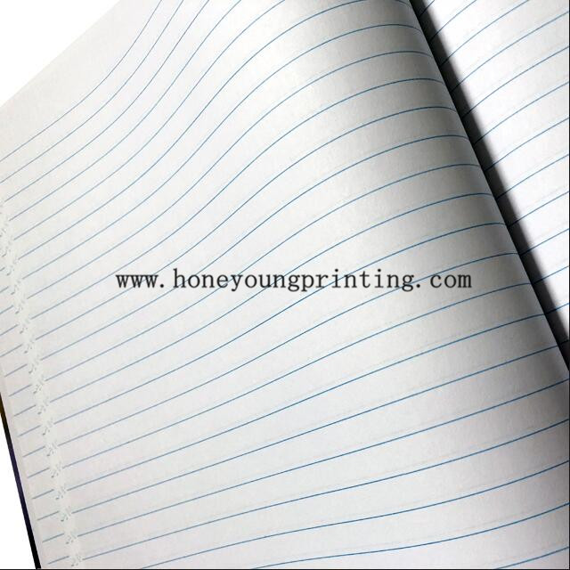 Cahier Broché Couverture Rigide 160pages/80feuilles 8mm Lines Couverture Pelliculée A4 Dessigns Aléatoire