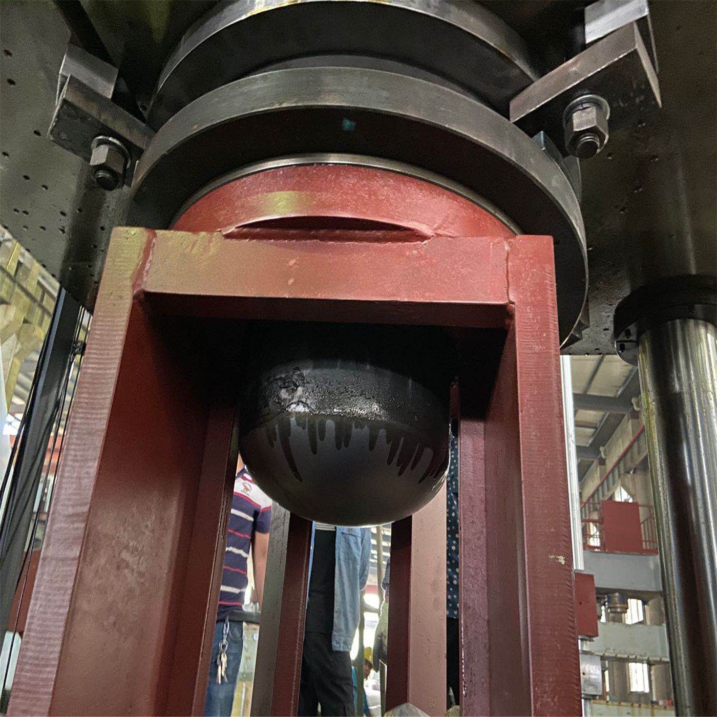 LPG Gas Cylinder Hydraulic Deep Drawing Machine Punching Machine Press Machine