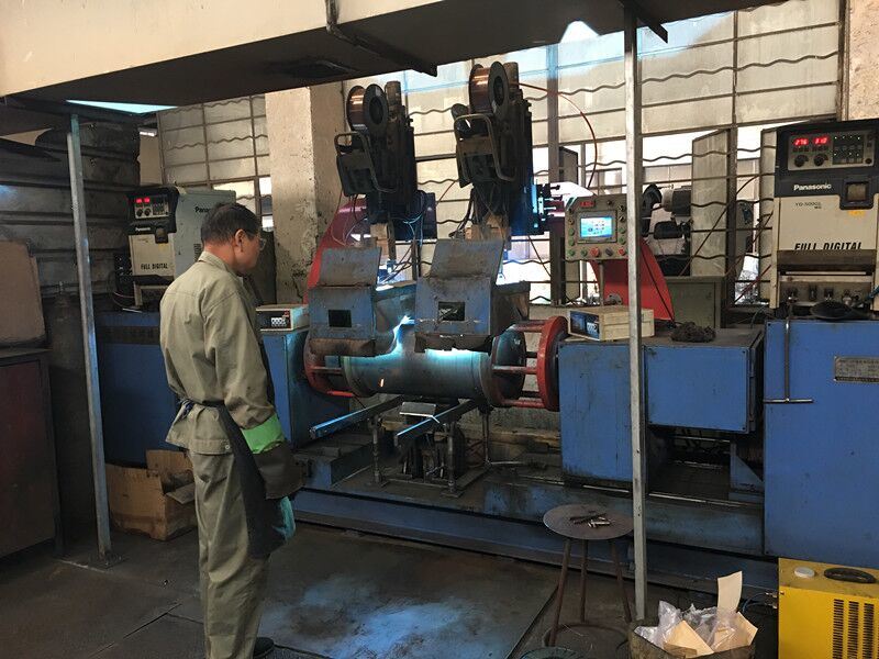 45kg LPG Cylinder Double Torch Circumferential Welding Machine