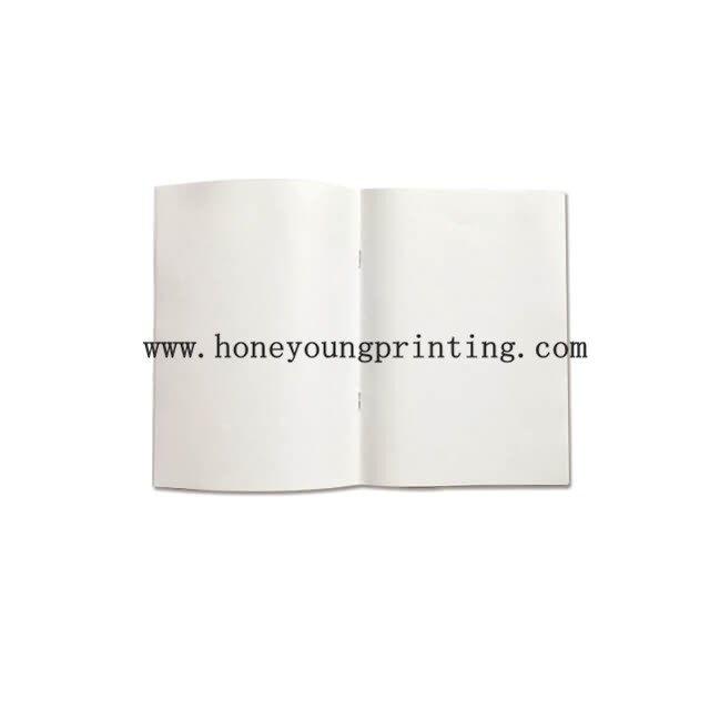 Cahier De L'UNICEF Pour Kenya Enfant Ligné 8mm, Blanc, Quadrillé 8x8 Format A5