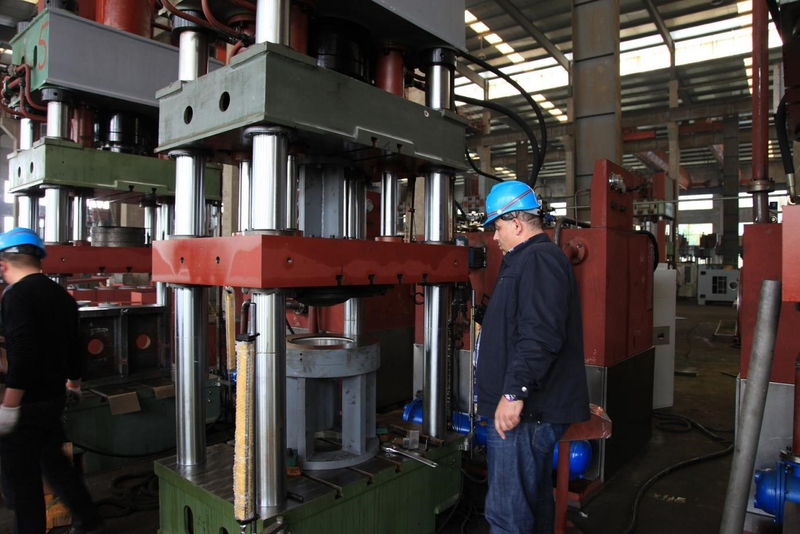 400 Ton LPG Cylinder Hydraulic Deep Drawing Machine