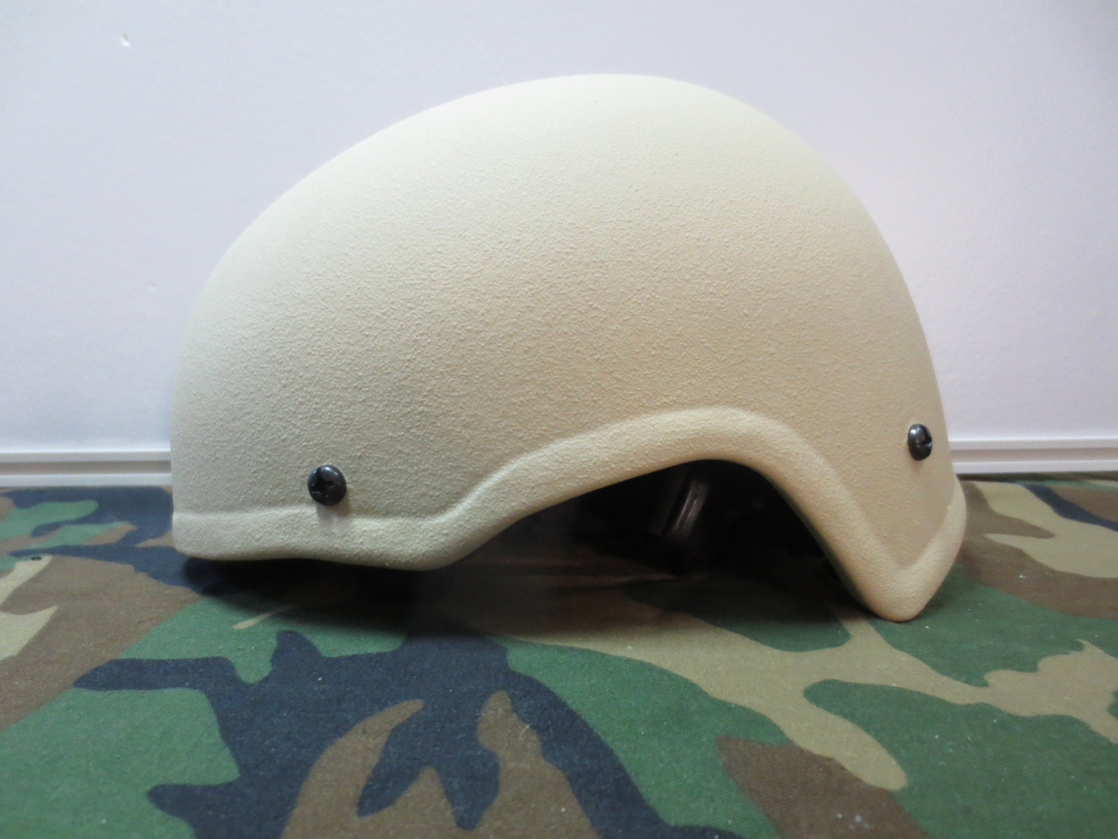 High Quality Ballistic Helmet in Nijiiia. 44 Mag