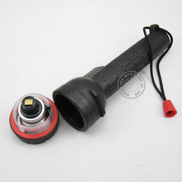 Krypton Bulb Rubber Flashlight 