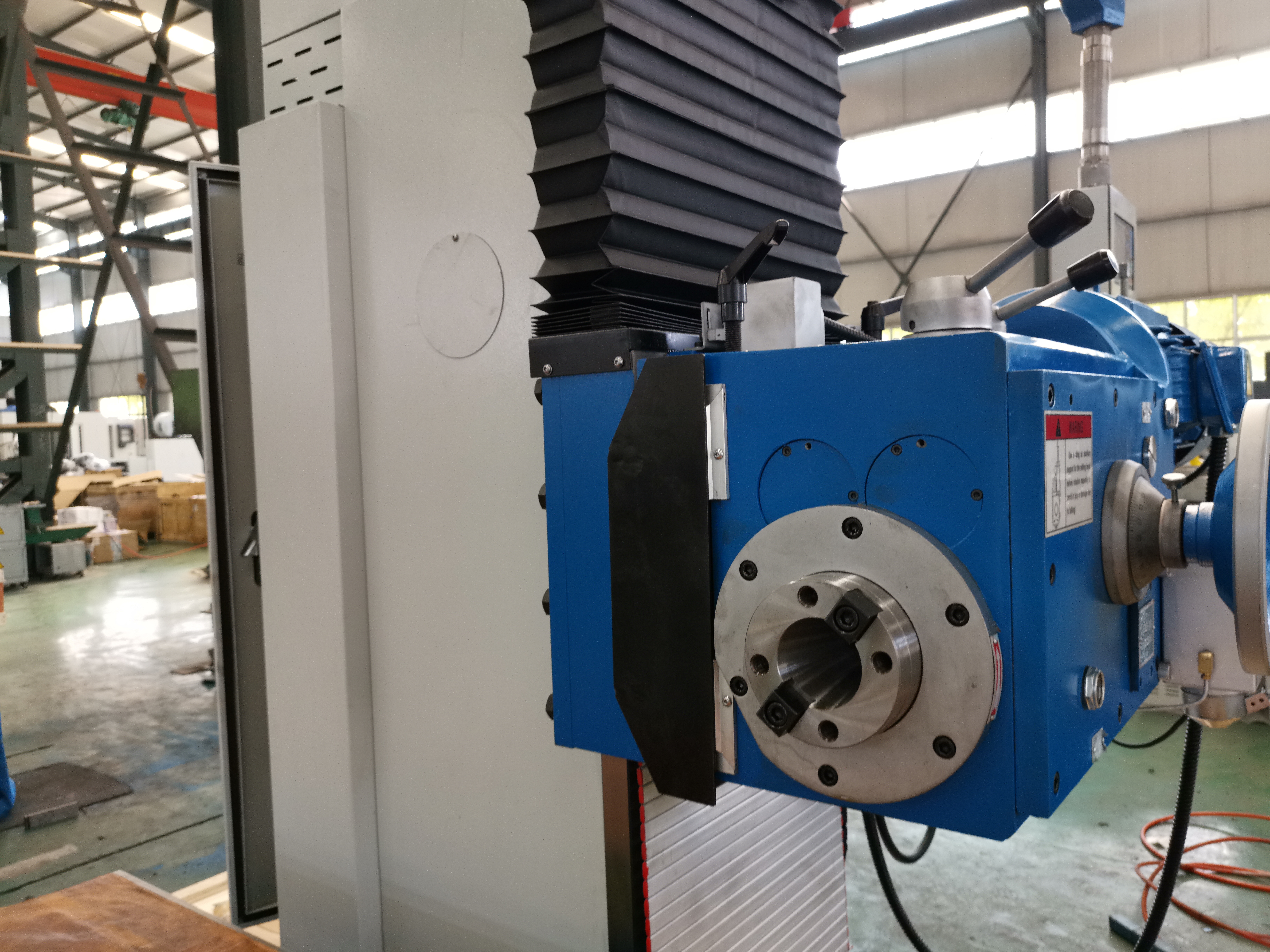 GANTRY-TYPE MILLING MACHINE X2008