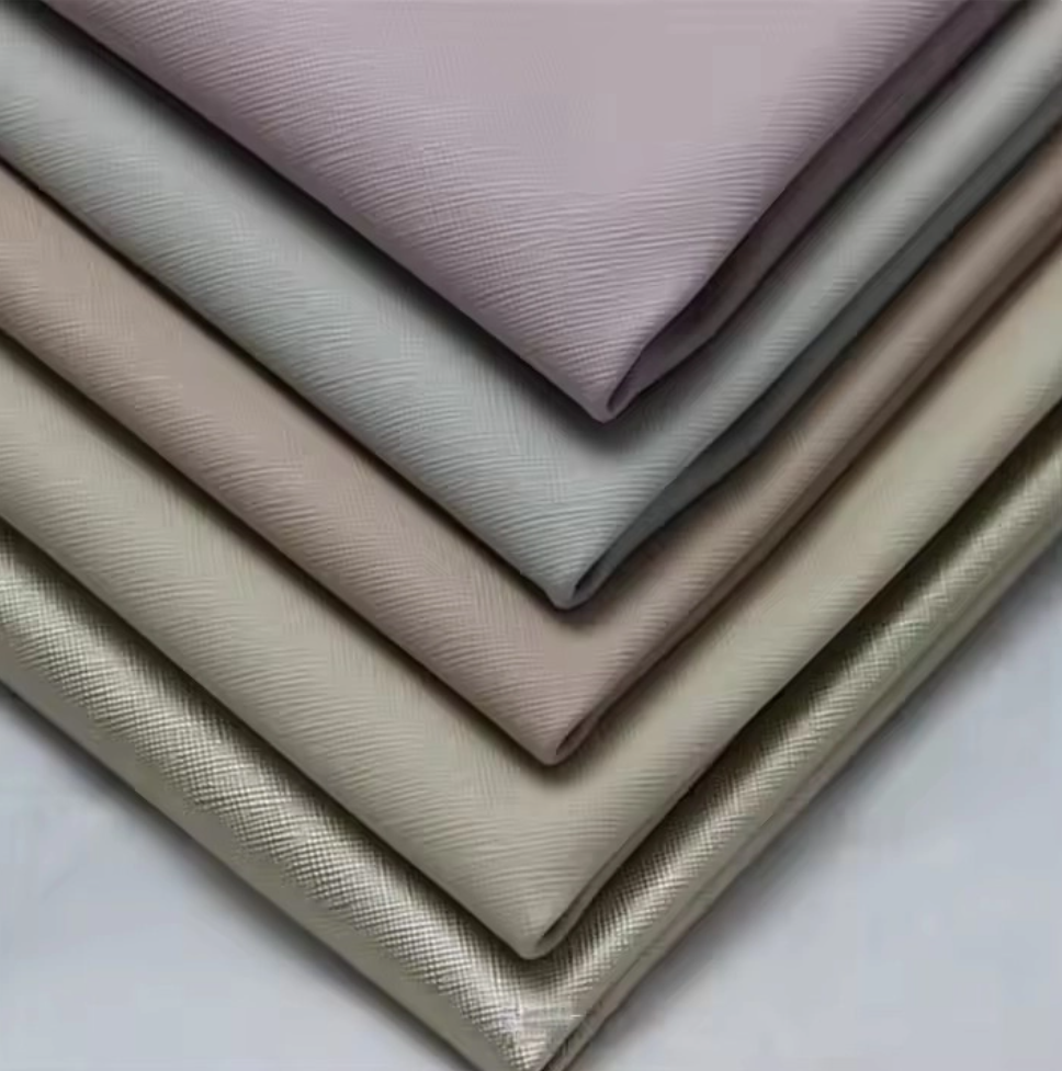 1.2MM Saffiano 耐磨 PVC 皮革面料压花图案人造革箱包手袋鞋子文具眼镜 