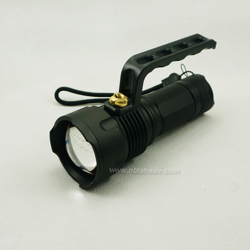 Adjustable Beam High Power 350 Lumen T6 LED Flashlight with Carrying Handle