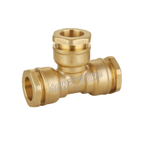 Raccord de compression en laiton pour tuyau PE