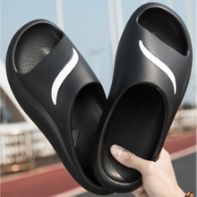 2022 Factory wholesale new outdoor eva foam flip flops non-slip fashion slippers comfortable slide waterproof mens clogs