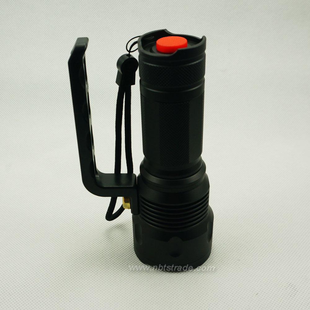 Adjustable Beam High Power 350 Lumen T6 LED Flashlight with Carrying Handle