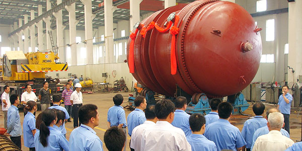 Zhenjiang City, the first high pressure heater off the assembly line