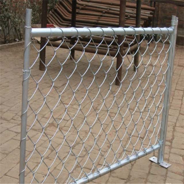 China sell hot sale black pvc coated chain link fence