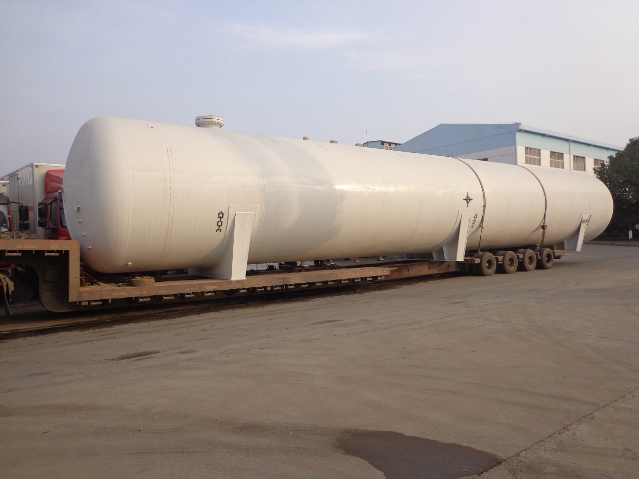 El tanque de almacenaje horizontal estándar de ASME 100MT 100Tons 200M3 200000Liters LPG para África