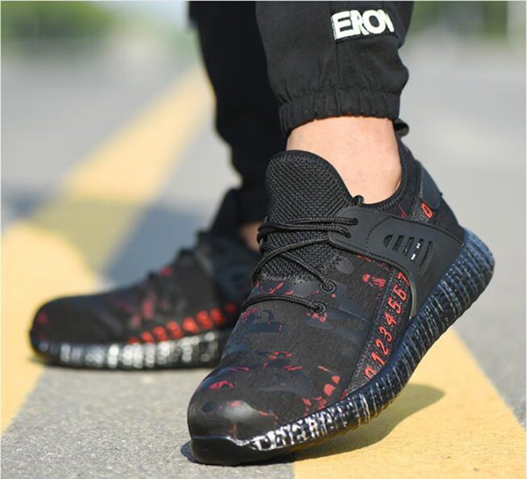 710 Anti Slip Puncture Proof Fashionable Sneakers Steel Toe Cap
