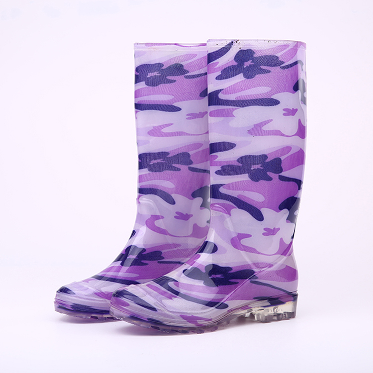 Fashionable shiny women rain boots