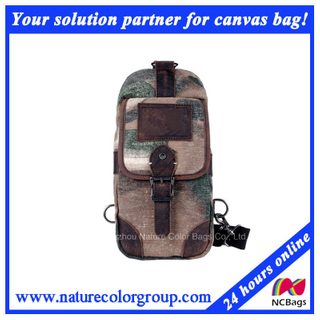 Mens Retro Camo Canvas Chest Bag for Shopping and Student