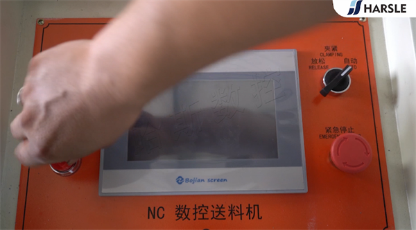 图片12 图片12
