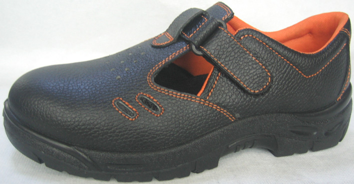 Embossed split leather shoes for workers