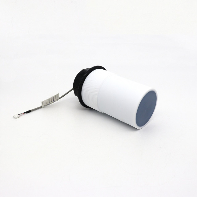 Sensor de transdutor ultra-sônico de alta precisão com esquemas de drive para 8m distância