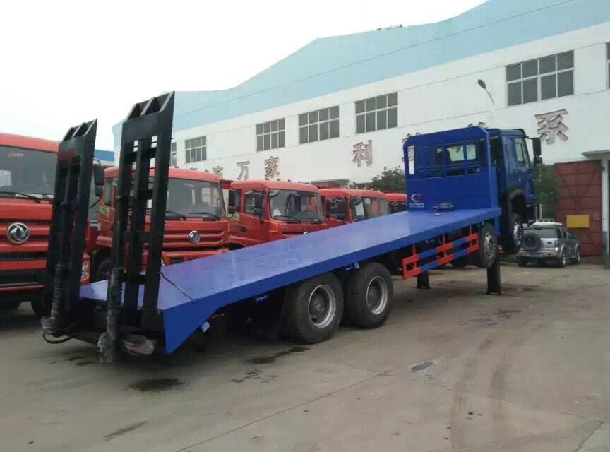Carro plano del transporte del HP 8X4 de Sinotruk 336 del fabricante de CLW