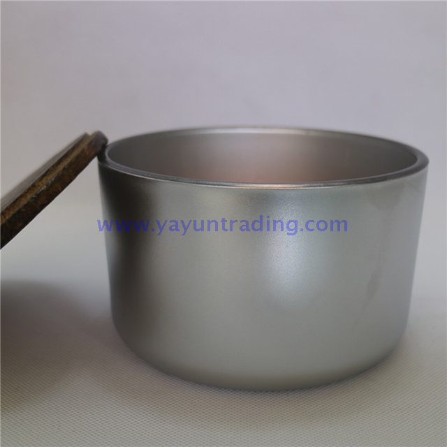 small and large glass candle vessel for candle making