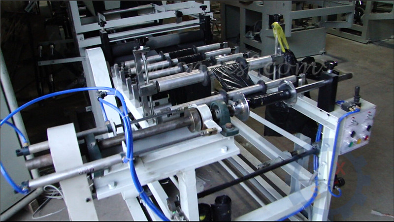 Automatique rouler-à-rouler le sac s'usant de corde faisant la machine