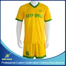 Custom Made and Digital Sublimation Soccer Suit with Jersey and Short