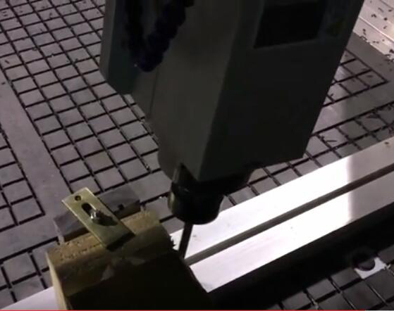 4 axis cnc router.jpg