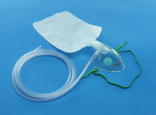 Non rebreathing oxygen mask