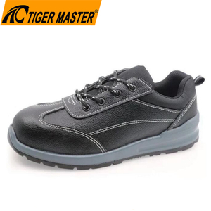 Oil Slip Resistant Waterproof Work Safety Shoes Women