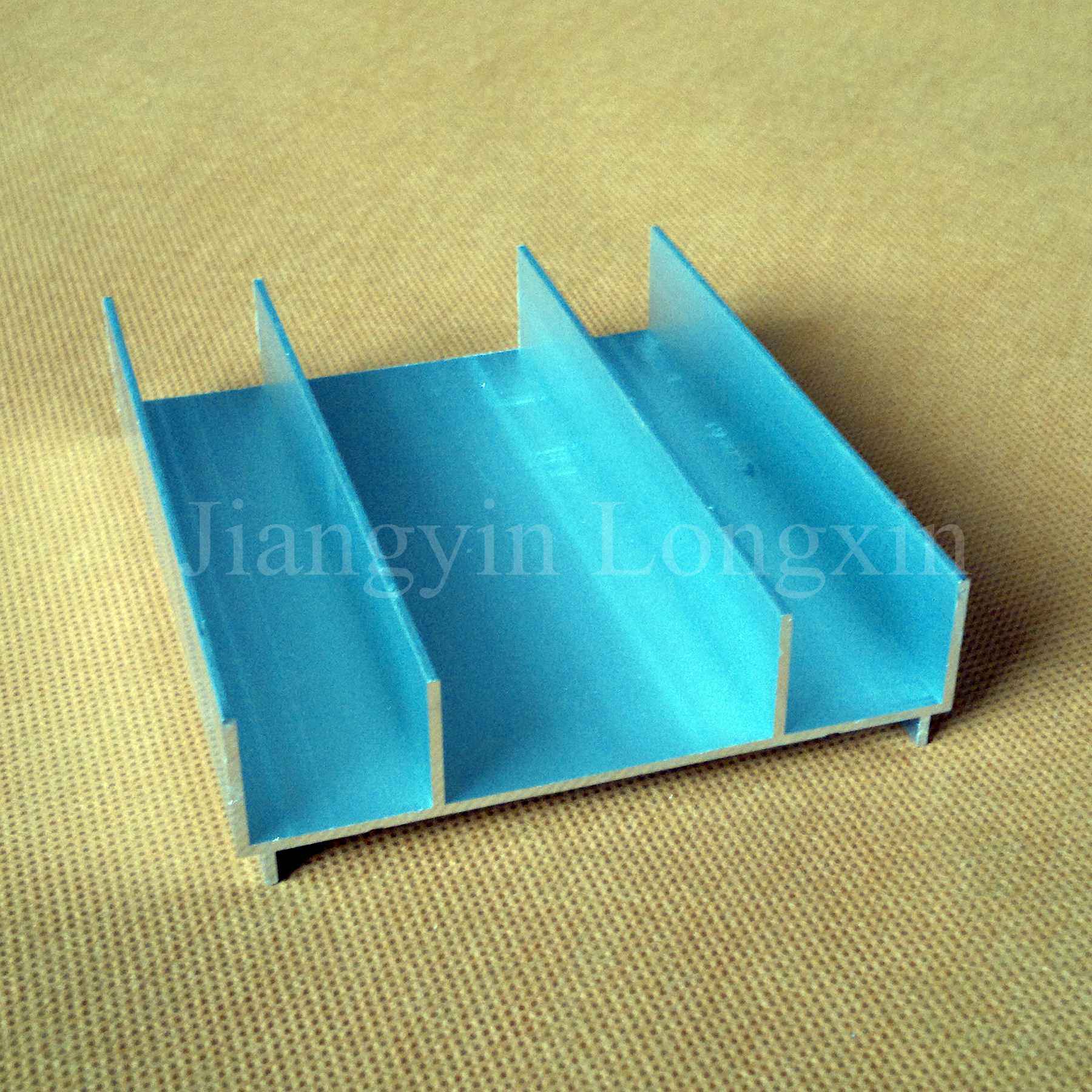 Silver Anodized Aluminium Extrusion as Window Frame
