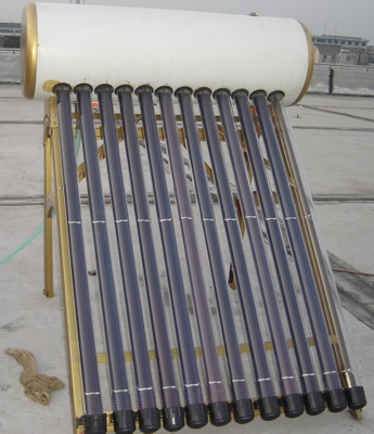 Potente calentador de agua solar compacto a presión