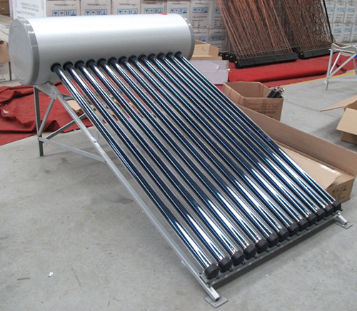 Calentador de agua solar de tubo de calor presurizado 150L