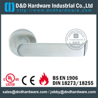 Manija sólida de acero inoxidable de nuevo diseño moderno para puerta de metal - DDSH109