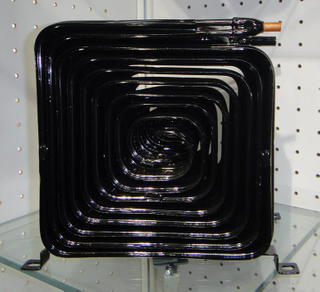 Condenseur de gelée de plat de tube de forme en spirale