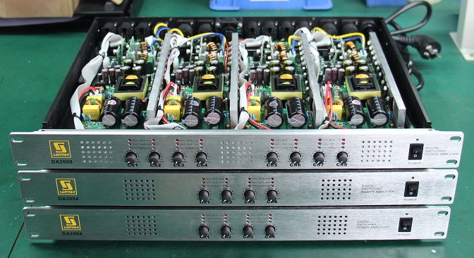 DA2008 1U 8-Kanal 300W 4 Ohm Klasse D High-End-Audioverstärker