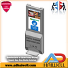 Señalización de pantalla digital LCD con dispensador de desinfectante para manos